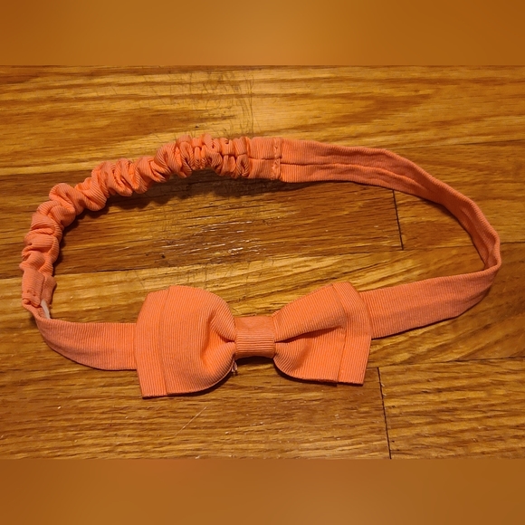 10 for $16 - Infant Girls Bow Headband - Picture 1 of 1